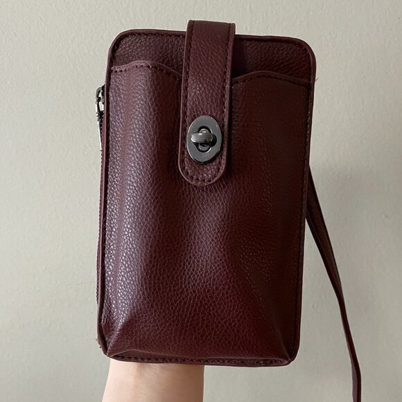 NWT Penningtons Burgundy Brown Crossbody Wallet Bag - Picture 1 of 13